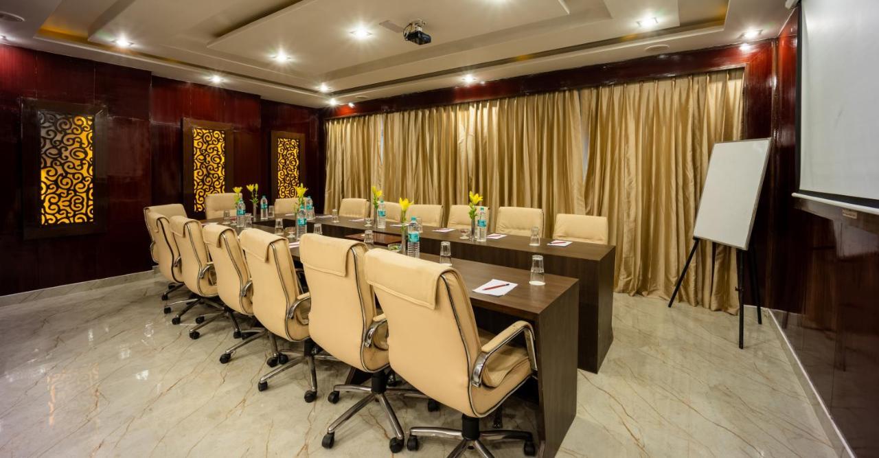 Hotel Shanti Palace Mahipalpur New Delhi Luaran gambar
