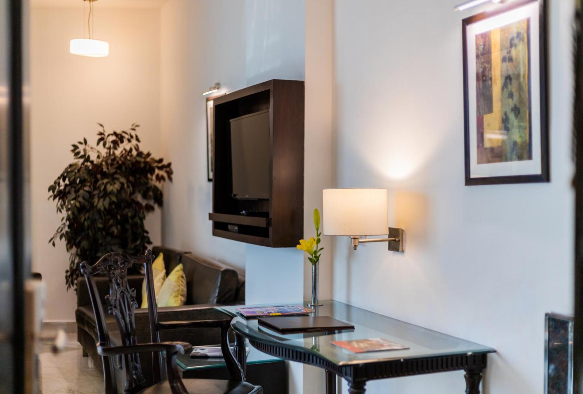 Hotel Shanti Palace Mahipalpur New Delhi Luaran gambar